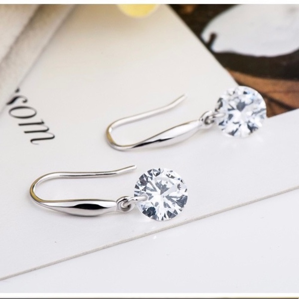 NEW 925 Silver Earrings With CZ Stone
